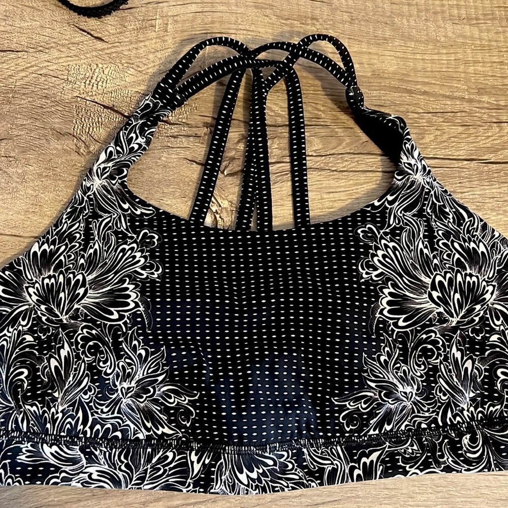 lululemon energy bra size 10